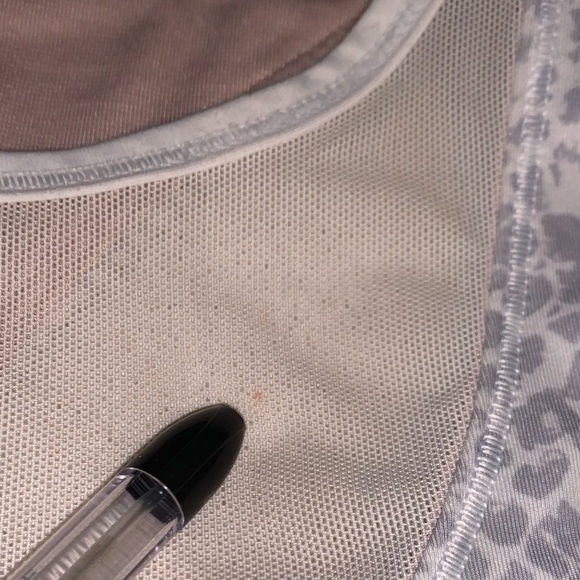 Lululemon Mesh With Me Tank - Picture 8 of 9